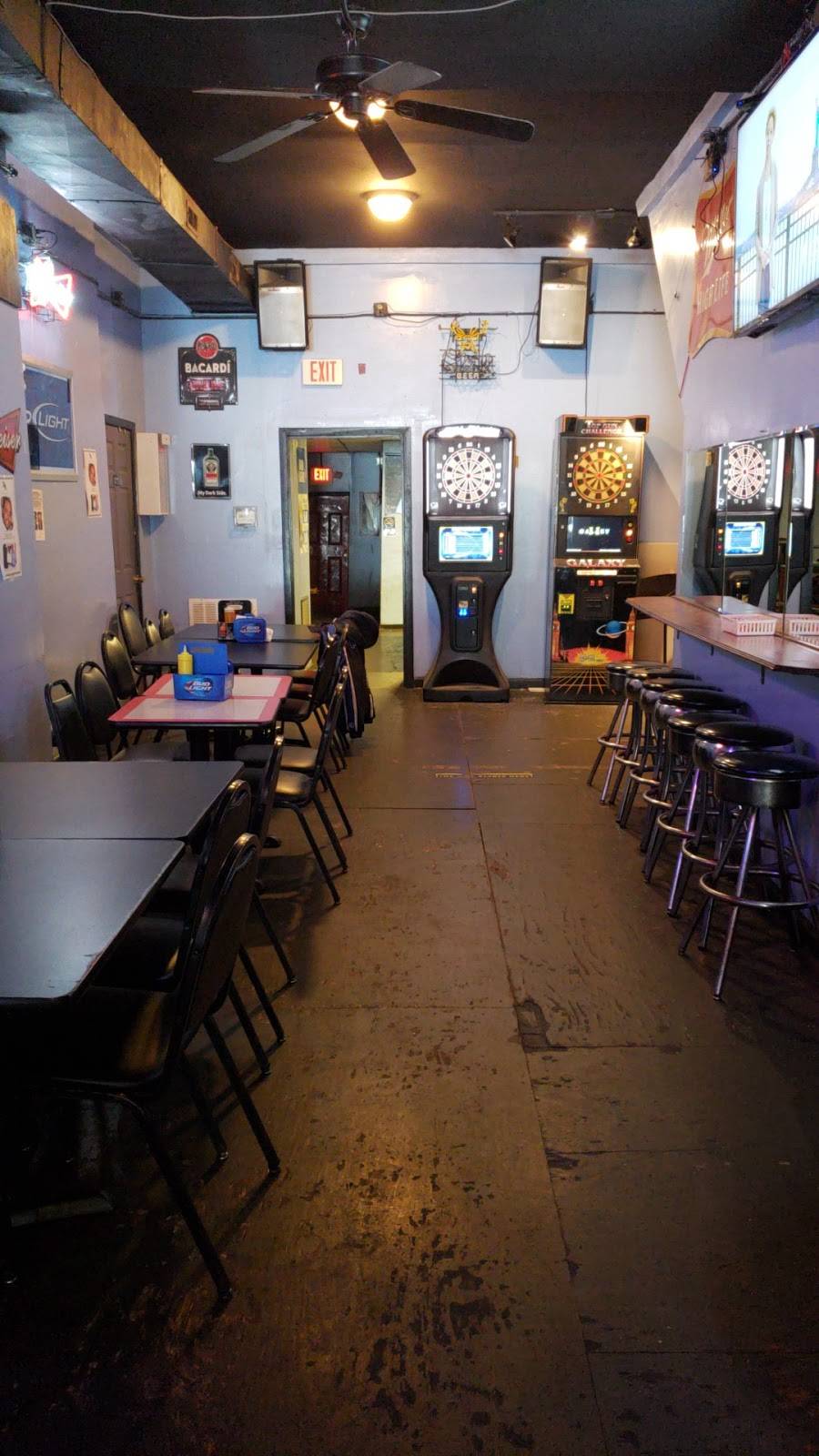 Genes Bar And Grill | restaurant | 1319 St Louis Ave #4036, St. Louis, MO 63106, USA | 3148334909 OR +1 314-833-4909