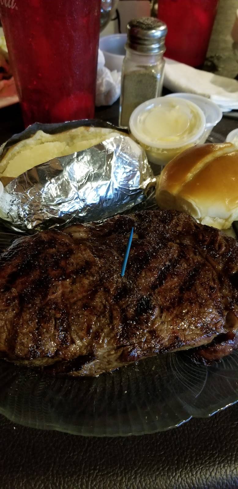 Sardis Steak Seafood | restaurant | 105 S Main St, Sardis, MS 38666, USA | 6624870360 OR +1 662-487-0360