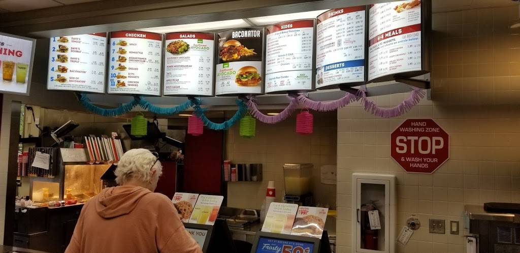 Wendys | restaurant | 9556 US-31, Interlochen, MI 49643, USA | 2317742510 OR +1 231-774-2510