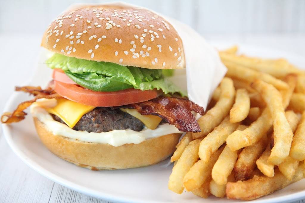 Sallys Cafe | restaurant | 22365 Broderick Dr, Sterling, VA 20166, USA | 7035844373 OR +1 703-584-4373