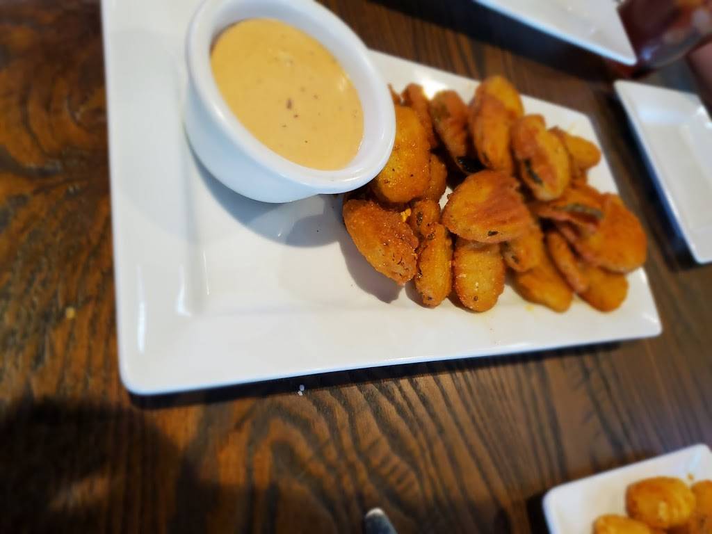 Cold Beers & Cheeseburgers | restaurant | 5005 E Chandler Blvd, Phoenix, AZ 85048, USA | 4805906502 OR +1 480-590-6502