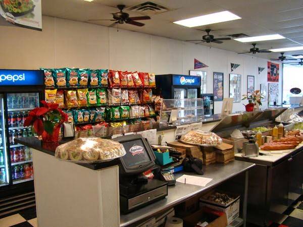 Capriottis Sandwich Shop | restaurant | Jenners Village, 827 W Baltimore Pike #2, West Grove, PA 19390, USA | 6103451050 OR +1 610-345-1050