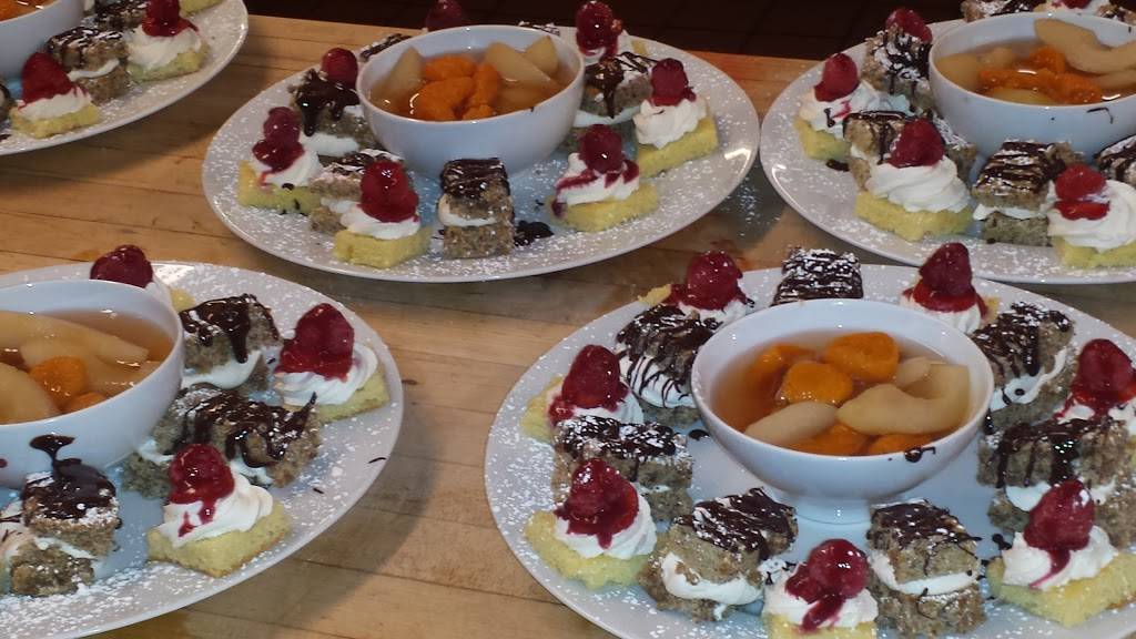 Sonoma Wine Shop / La Bodega Kitchen | restaurant | 2295 Gravenstein Hwy S, Sebastopol, CA 95472, USA | 7078271832 OR +1 707-827-1832