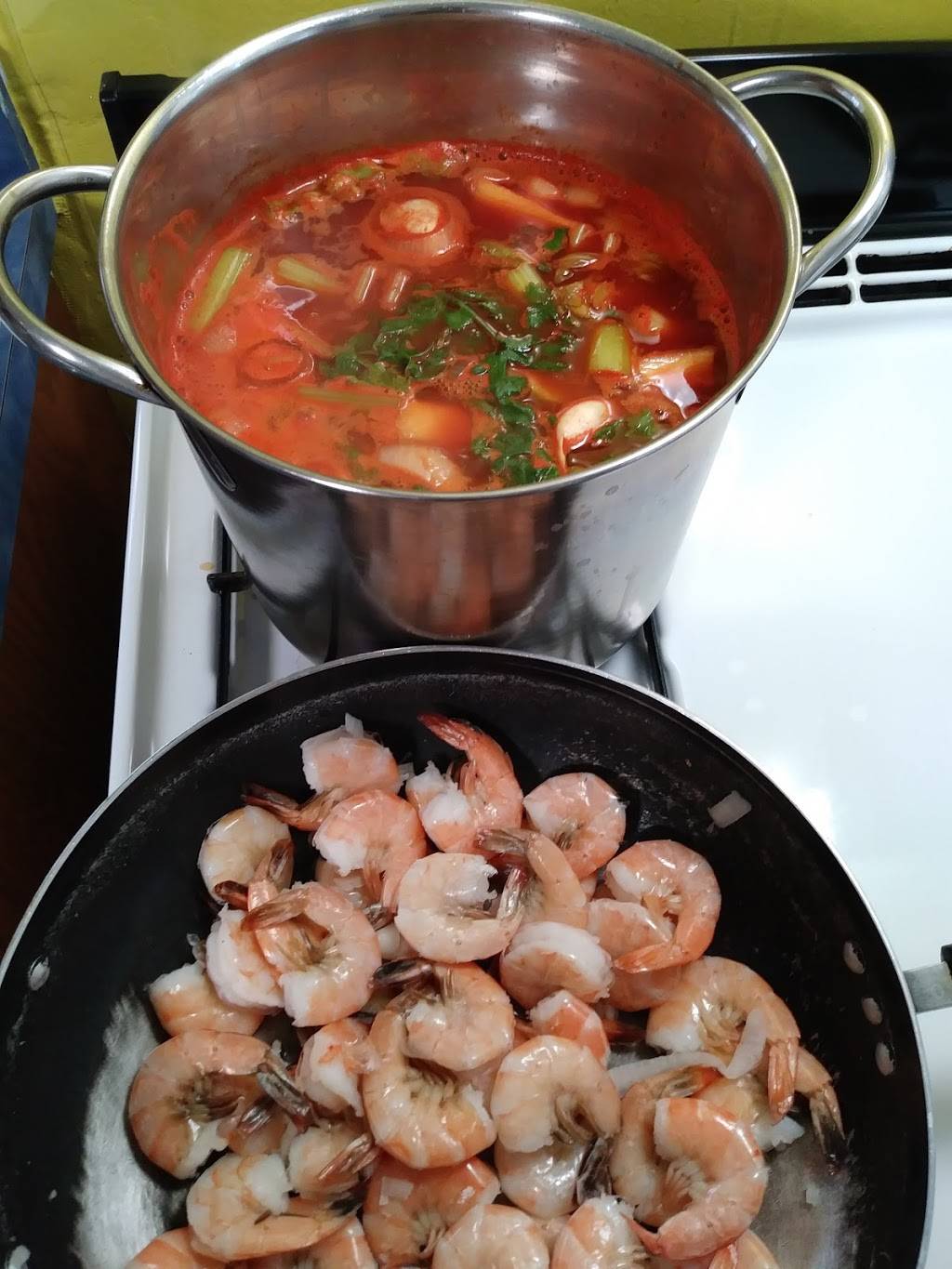 Carniceria Guanajuato | restaurant | 6040 W Diversey Ave, Chicago, IL 60639, USA | 7738362816 OR +1 773-836-2816