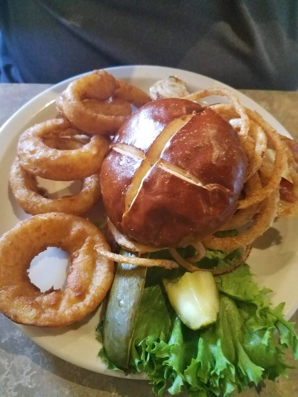 Point After Pub and Grille | restaurant | 7101 S 76th St, Franklin, WI 53132, USA | 4144250822 OR +1 414-425-0822