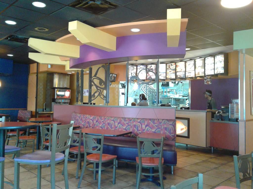 Taco Bell | meal takeaway | 5318 E Fowler Ave, Tampa, FL 33617, USA | 8139888061 OR +1 813-988-8061