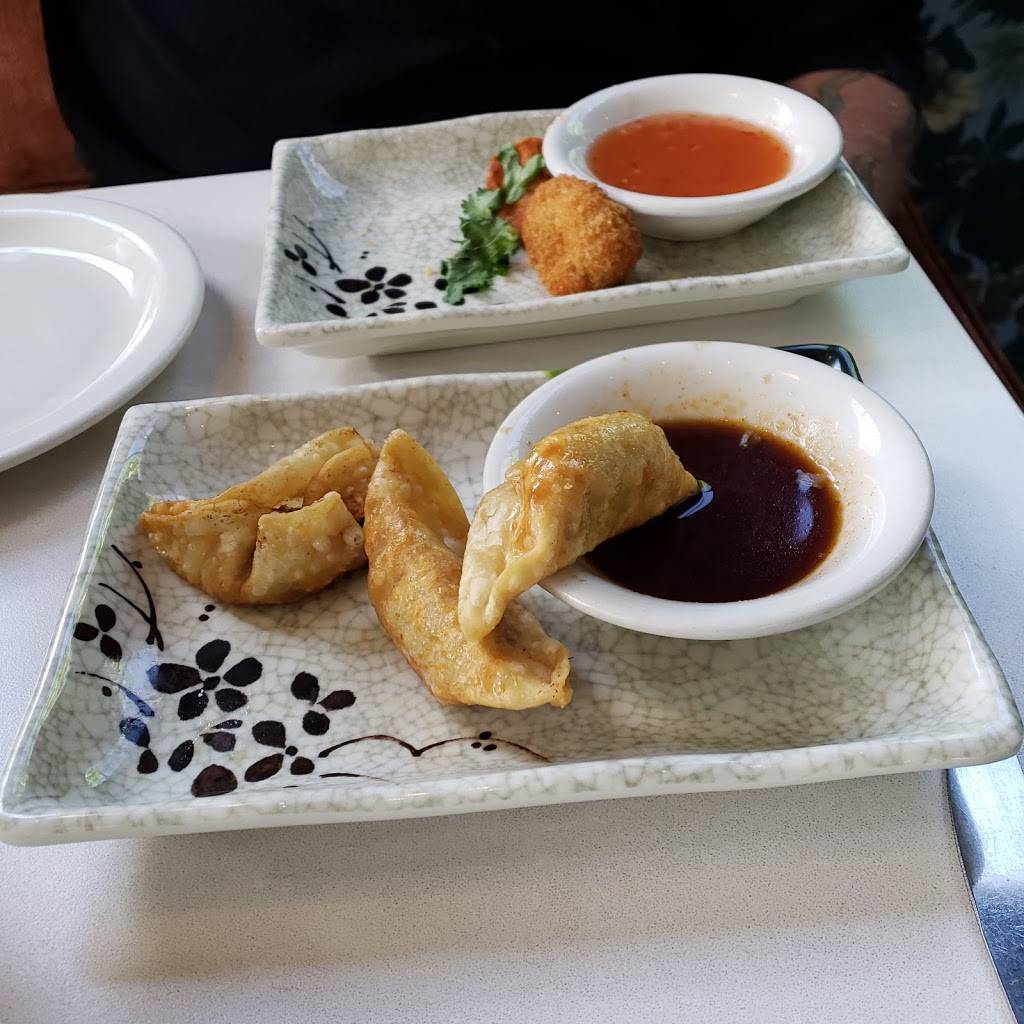 Magasin Vietnamese Cafe | restaurant | 4201 Magazine St, New Orleans, LA 70115, USA | 5048967611 OR +1 504-896-7611