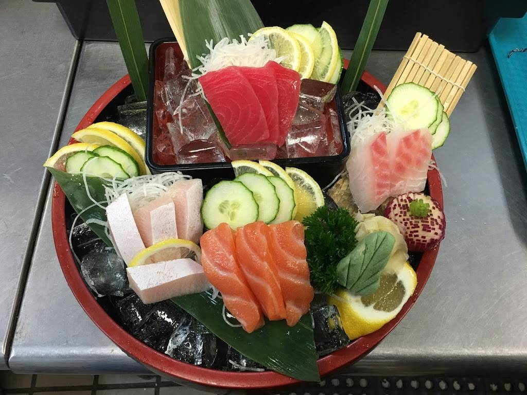 Linko Sushi | restaurant | 12115 Apple Valley Rd, Apple Valley, CA 92308, USA | 7602401125 OR +1 760-240-1125