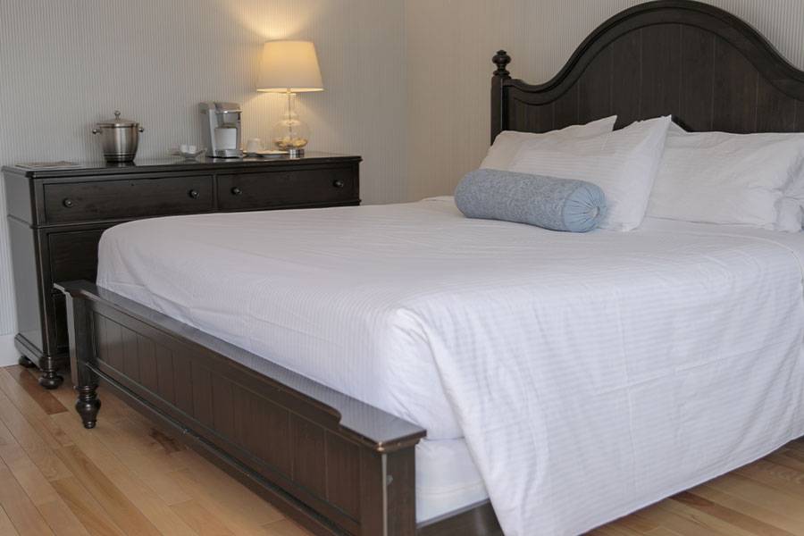 The Edgewater Inn | restaurant | 126 Ocean Ave, Kennebunkport, ME 04046, USA | 2079673315 OR +1 207-967-3315