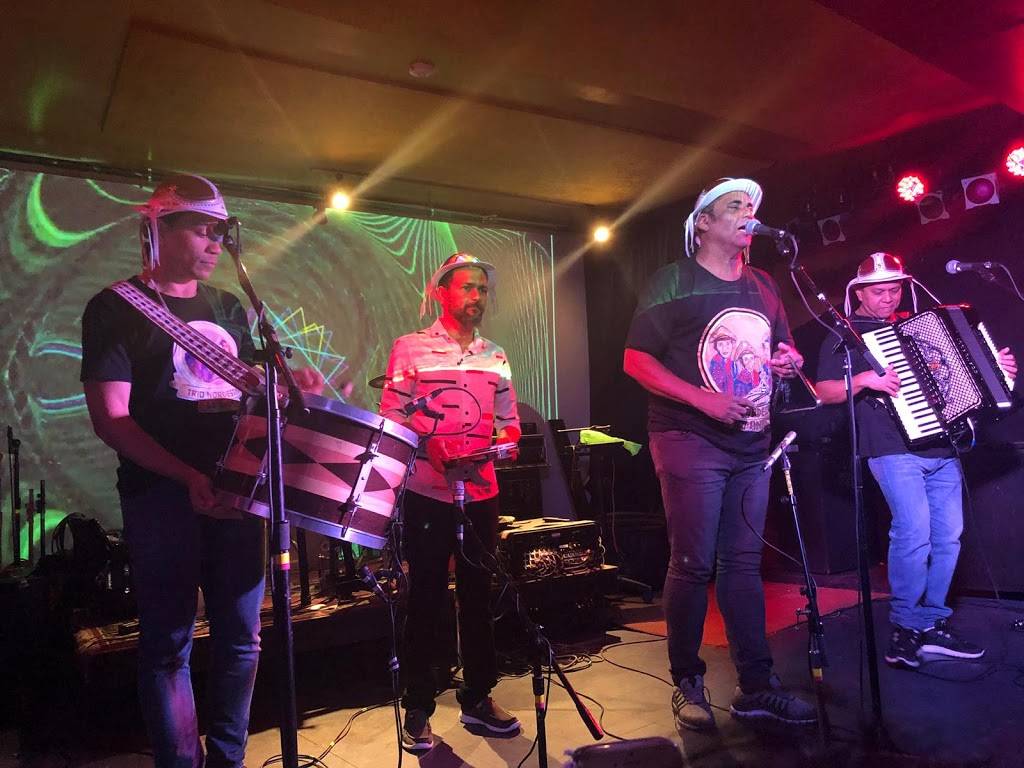 Samba Bar & Grille | restaurant | 608 Somerville Ave, Somerville, MA 02143, USA | 6177189177 OR +1 617-718-9177