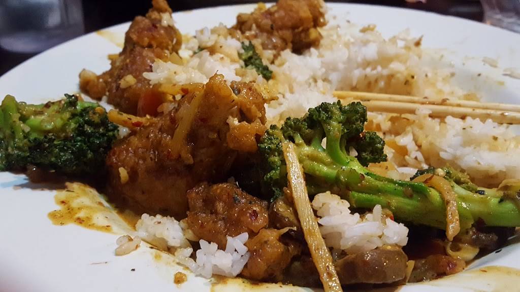 SHINthai | restaurant | 736 S Washington Ave, Royal Oak, MI 48067, USA | 2482681800 OR +1 248-268-1800