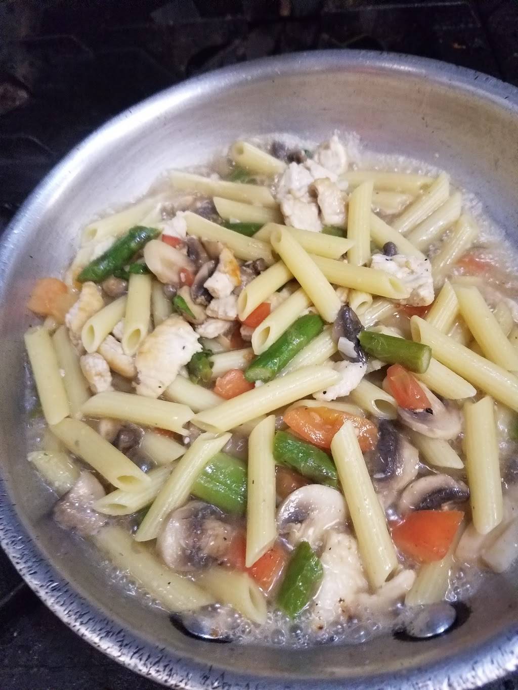 Crespos Fratellis Pizzeria | restaurant | 1253 Woodbourne Rd, Levittown, PA 19057, USA | 2675987117 OR +1 267-598-7117