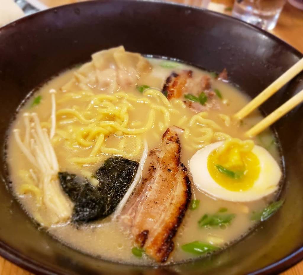 Tomo Noodles & Dumplings | restaurant | 9410 W Sahara Ave #130, Las Vegas, NV 89117, USA | 7024851782 OR +1 702-485-1782