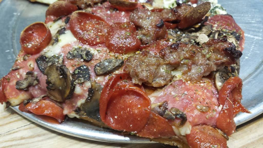 Slice House by Tony Gemignani | restaurant | 680 2nd St, San Francisco, CA 94107, USA | 4158729680 OR +1 415-872-9680