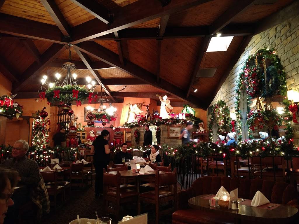 Cervantes Restaurant & Lounge | restaurant | 5801 Gibson Blvd SE, Albuquerque, NM 87108, USA | 5052622253 OR +1 505-262-2253