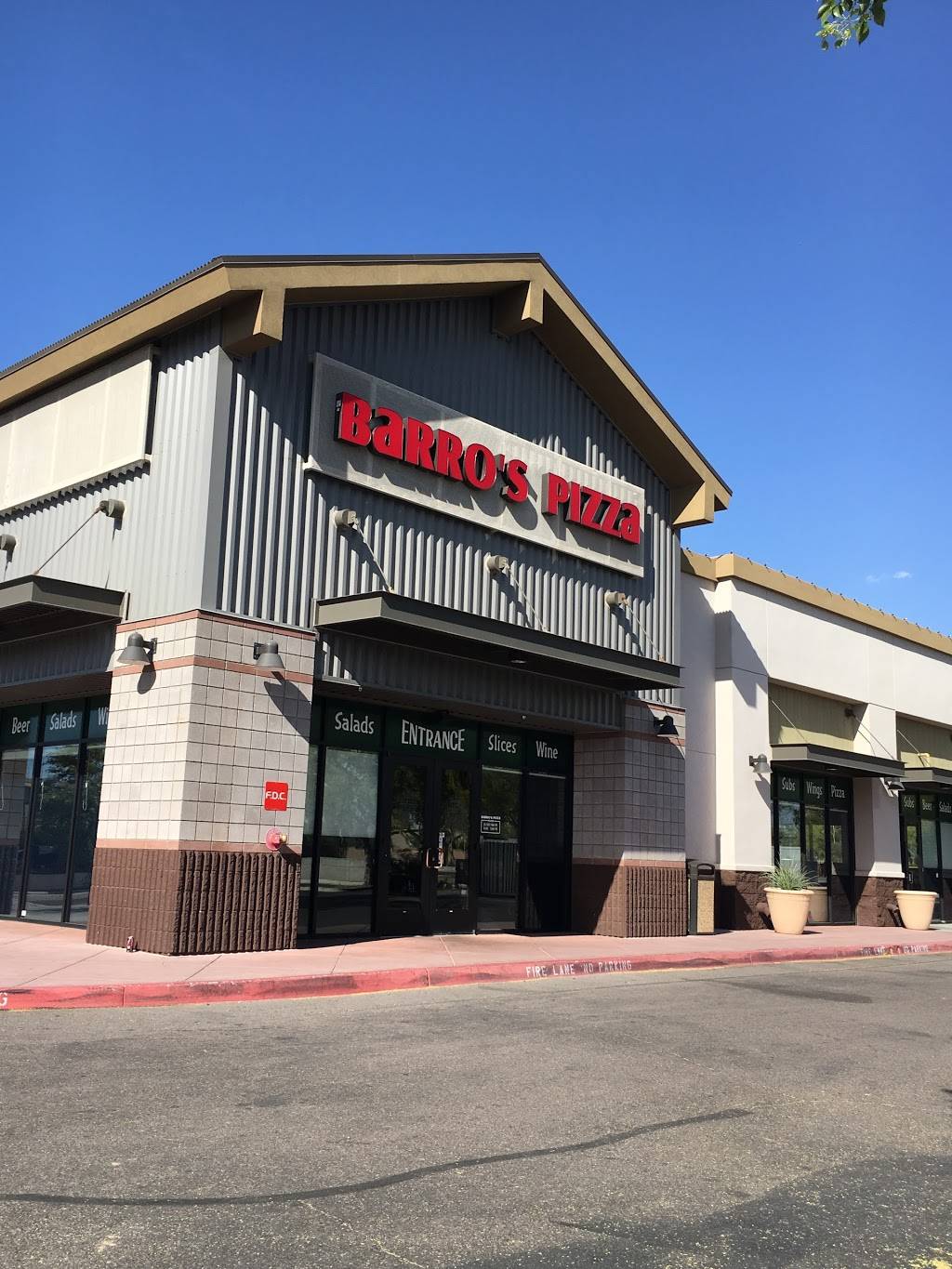 Barros Pizza | restaurant | 4636 S Higley Rd, Gilbert, AZ 85297, USA | 4802794644 OR +1 480-279-4644