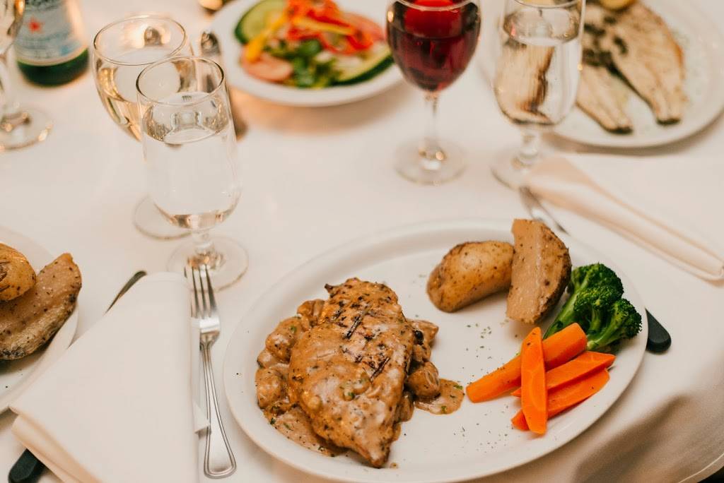 Oreganos Grill | restaurant | 6535 Avenue Somerled, Montréal, QC H4V 1S8, Canada | 5144878541 OR +1 514-487-8541