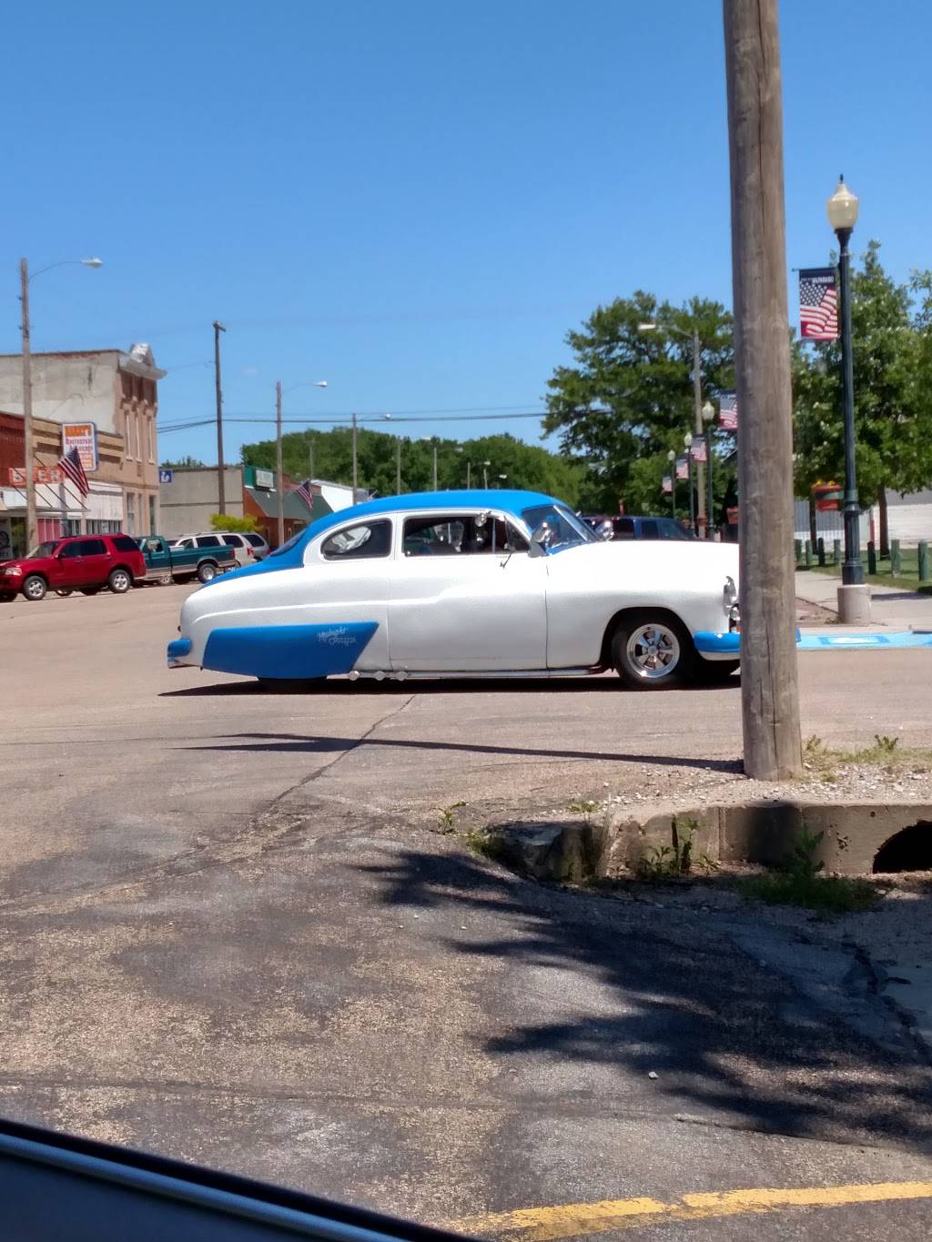 Harrys Restaurant | restaurant | 308 W 2nd St, Valparaiso, NE 68065, USA | 4027843621 OR +1 402-784-3621