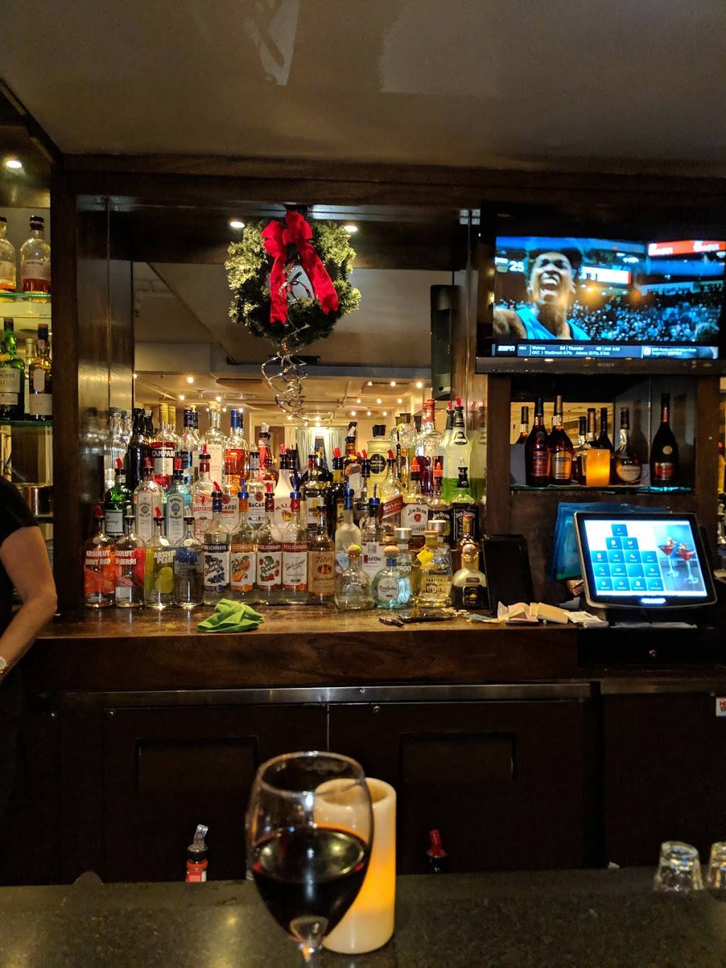 Cedar Creek | restaurant | 75 Cedar Swamp Rd, Glen Cove, NY 11542, USA | 5166565656 OR +1 516-656-5656