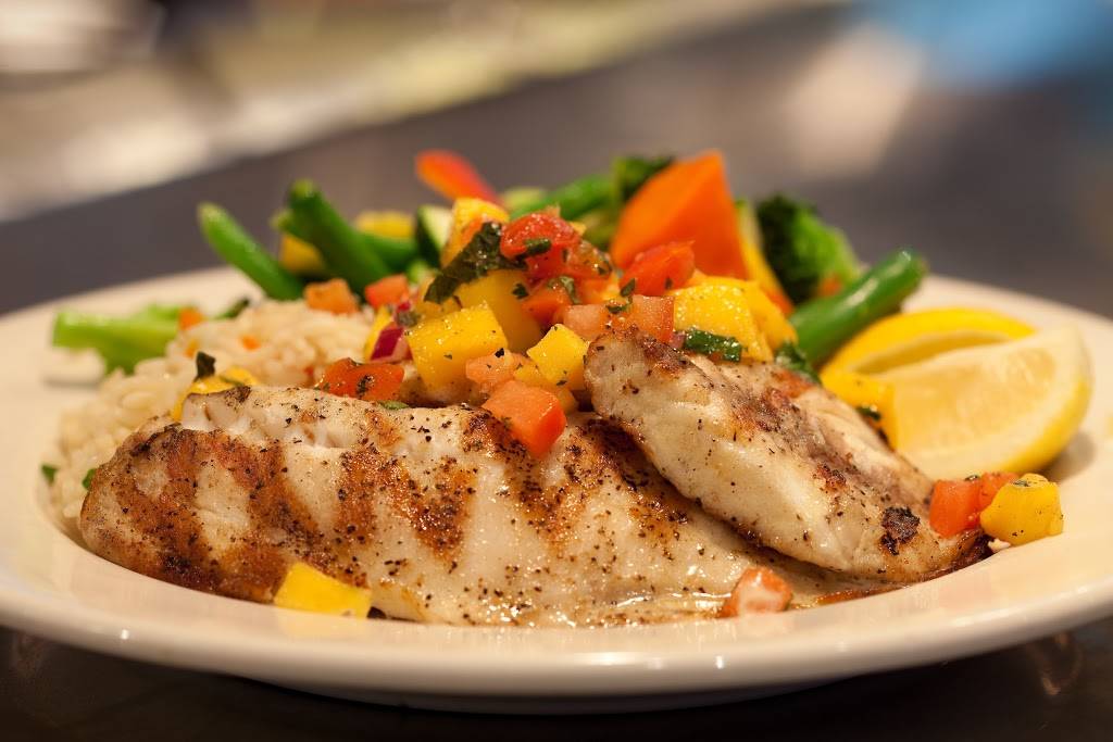 Charlestons Restaurant | restaurant | 3020 S Hulen St, Fort Worth, TX 76109, USA | 8177358900 OR +1 817-735-8900