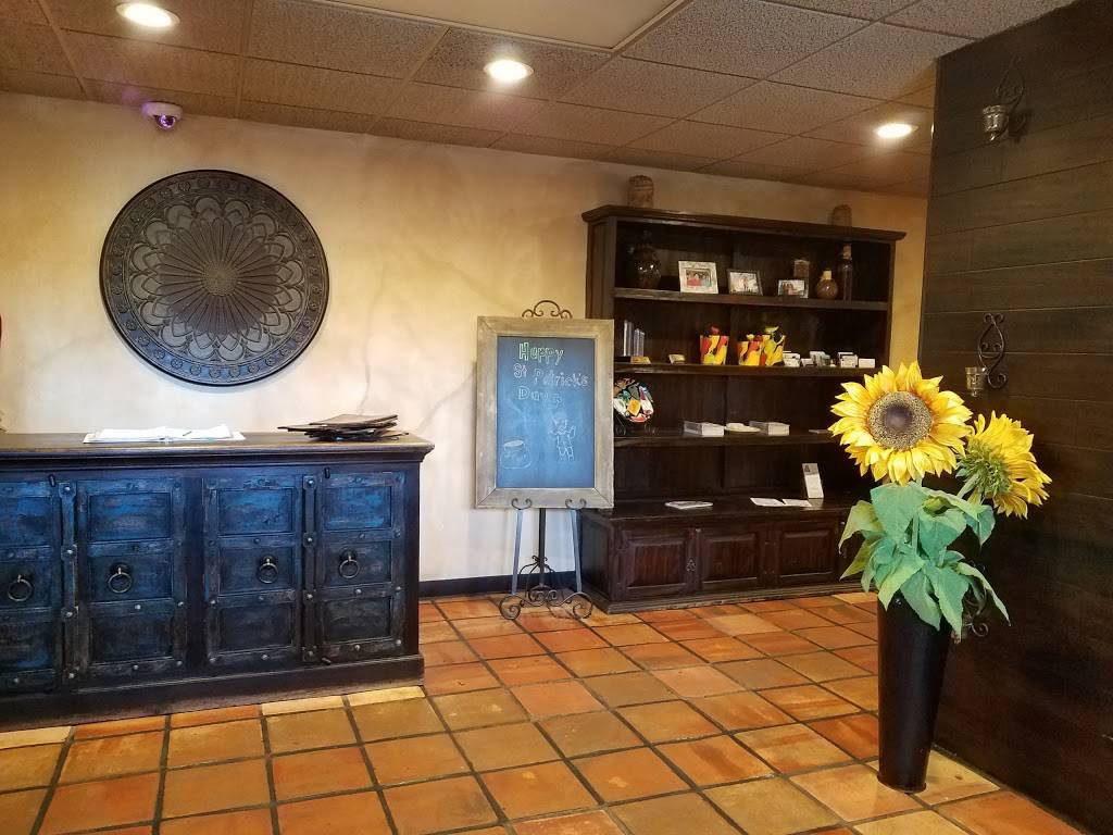 Emilios Restaurant | restaurant | 2340 S San Jacinto Ave, San Jacinto, CA 92583, USA | 9519253721 OR +1 951-925-3721