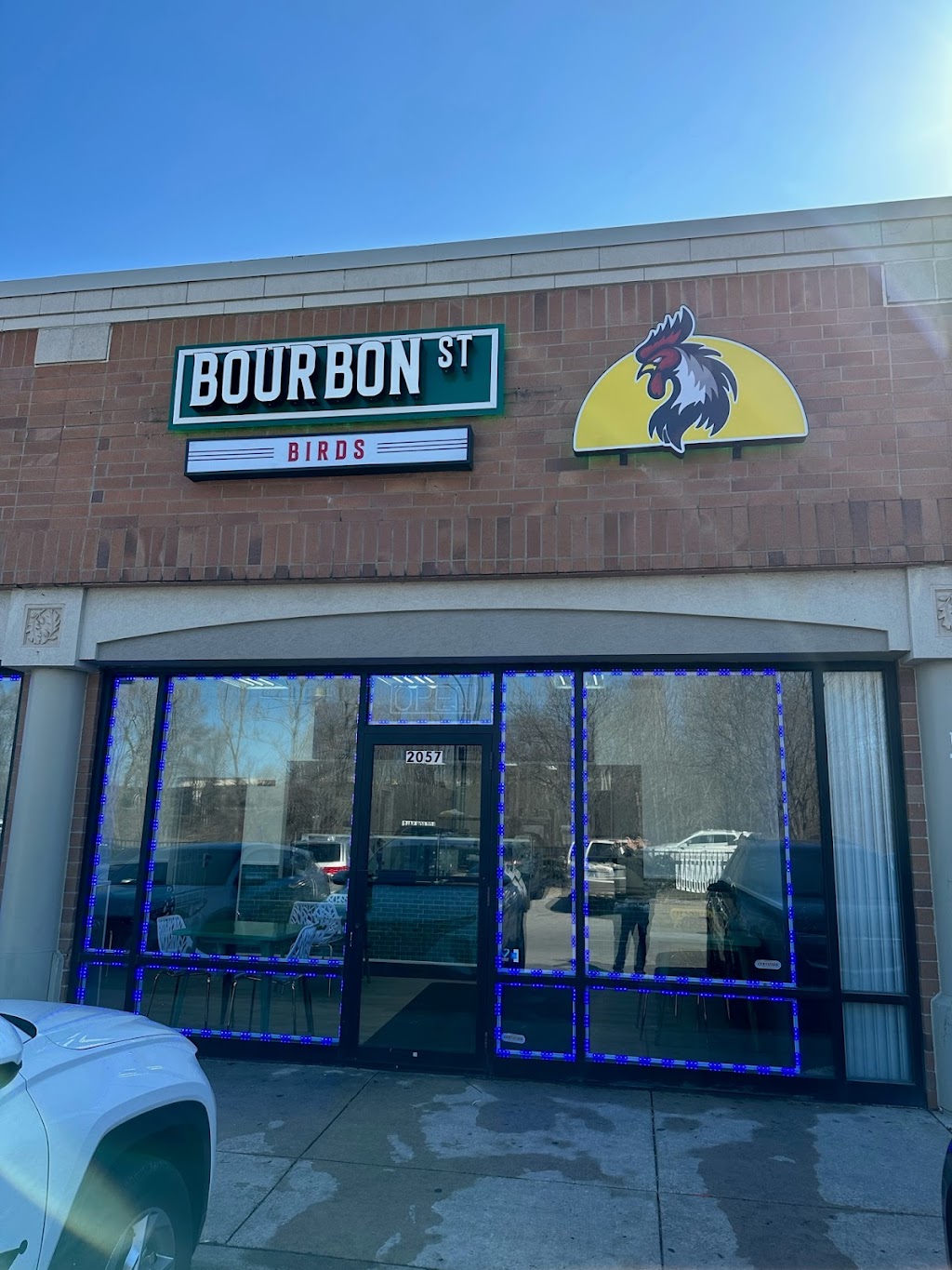 Bourbon Street Birds | meal takeaway | 2057 E 95th St, Chicago, IL 60617, USA | 7734374026 OR +1 773-437-4026