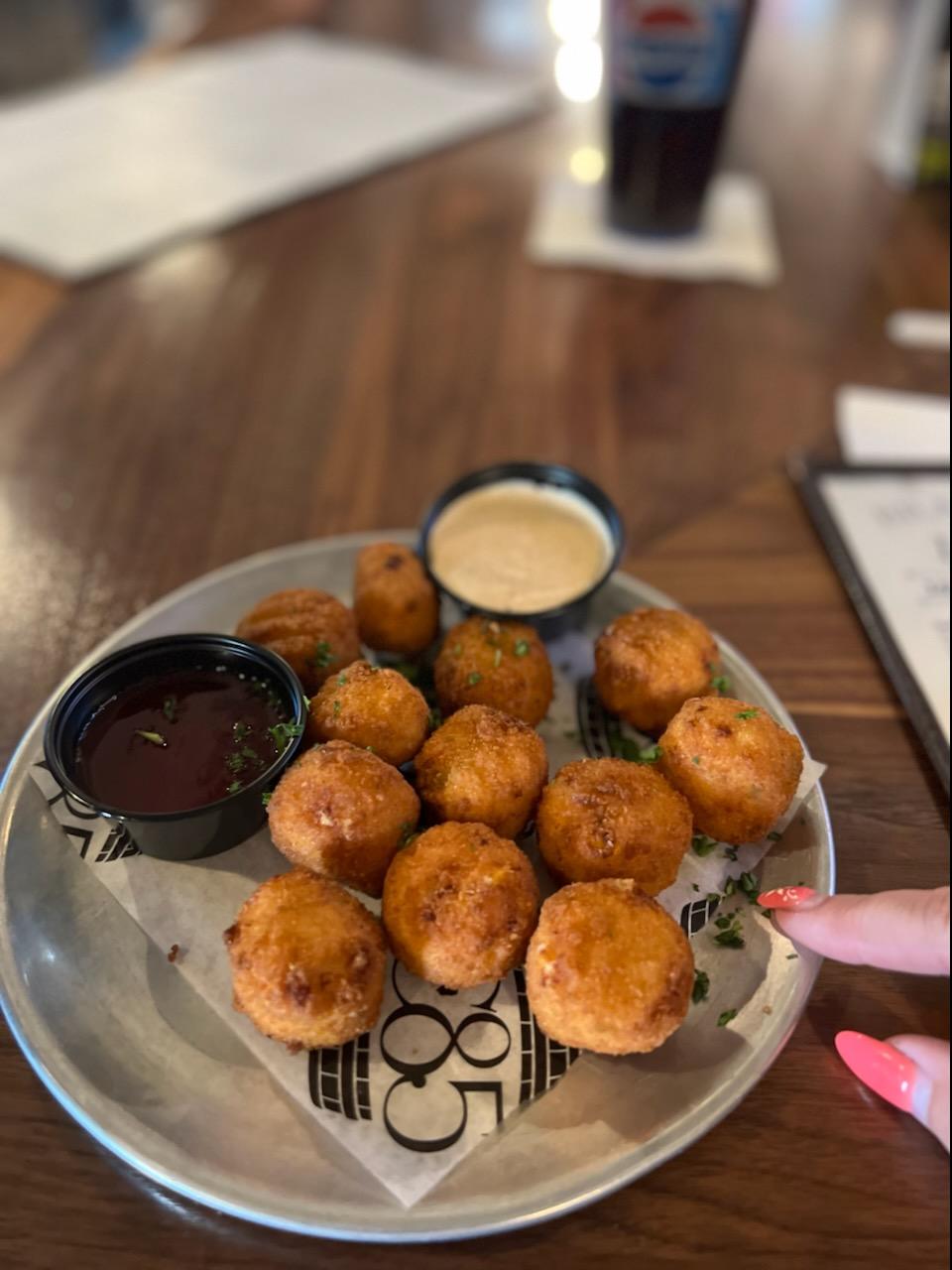 Branding Iron | restaurant | 129 W 2nd St, Casper, WY 82601, USA | 3073336804 OR +1 307-333-6804