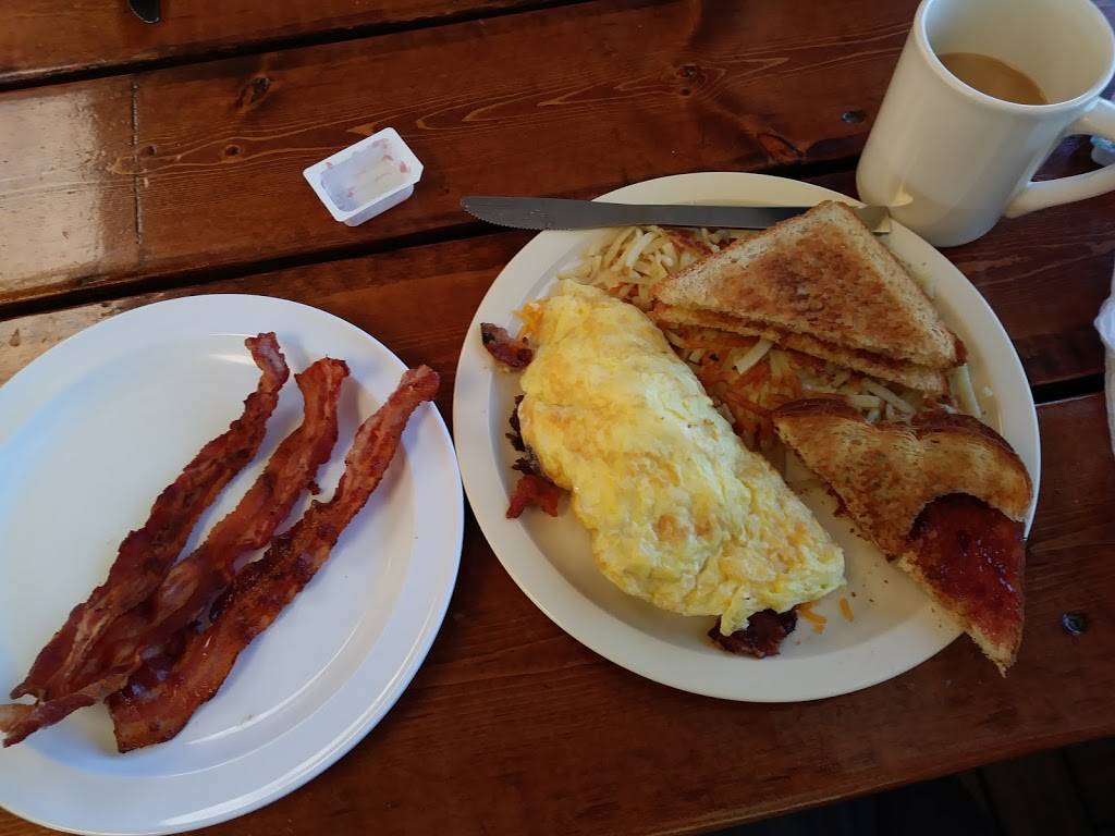 Main Street Grill | restaurant | 197 S Main St, Hiawassee, GA 30546, USA | 7068964333 OR +1 706-896-4333