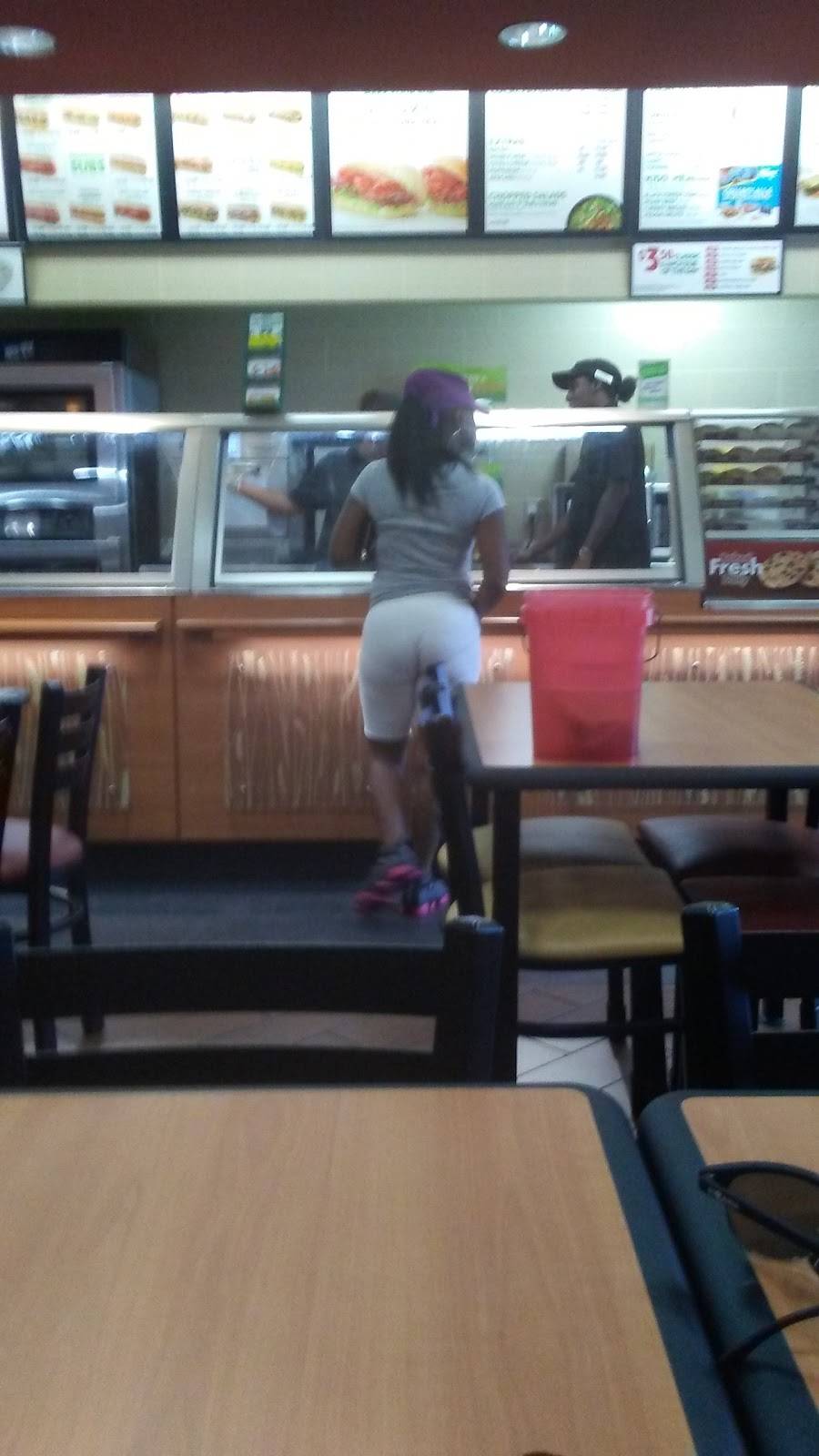 Subway Restaurants | restaurant | 3841 E Loop 820 S, Fort Worth, TX 76119, USA | 8174573846 OR +1 817-457-3846