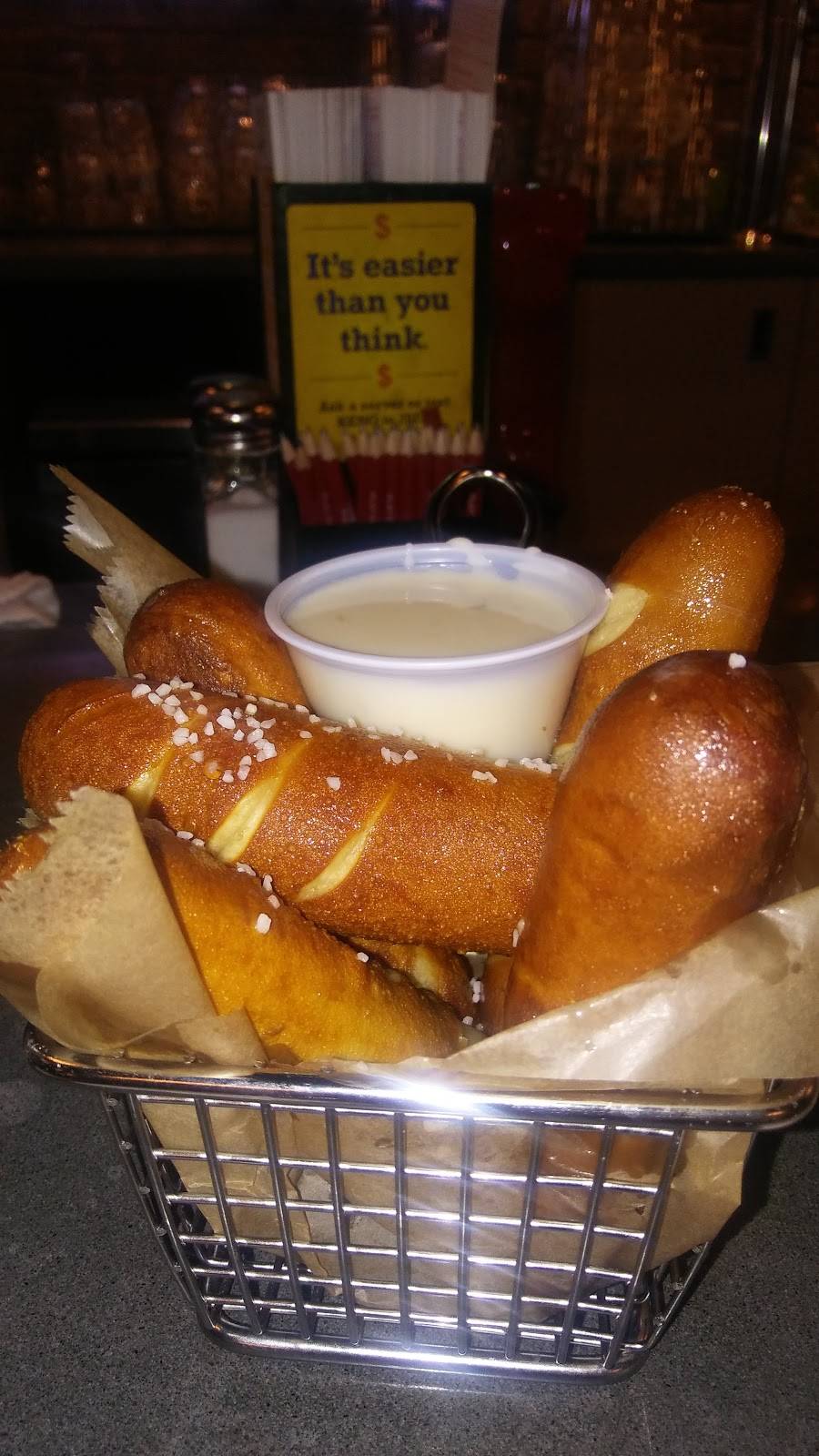 Wishbone Tavern | restaurant | 5251 Delhi Pike, Cincinnati, OH 45238, USA | 5138348607 OR +1 513-834-8607