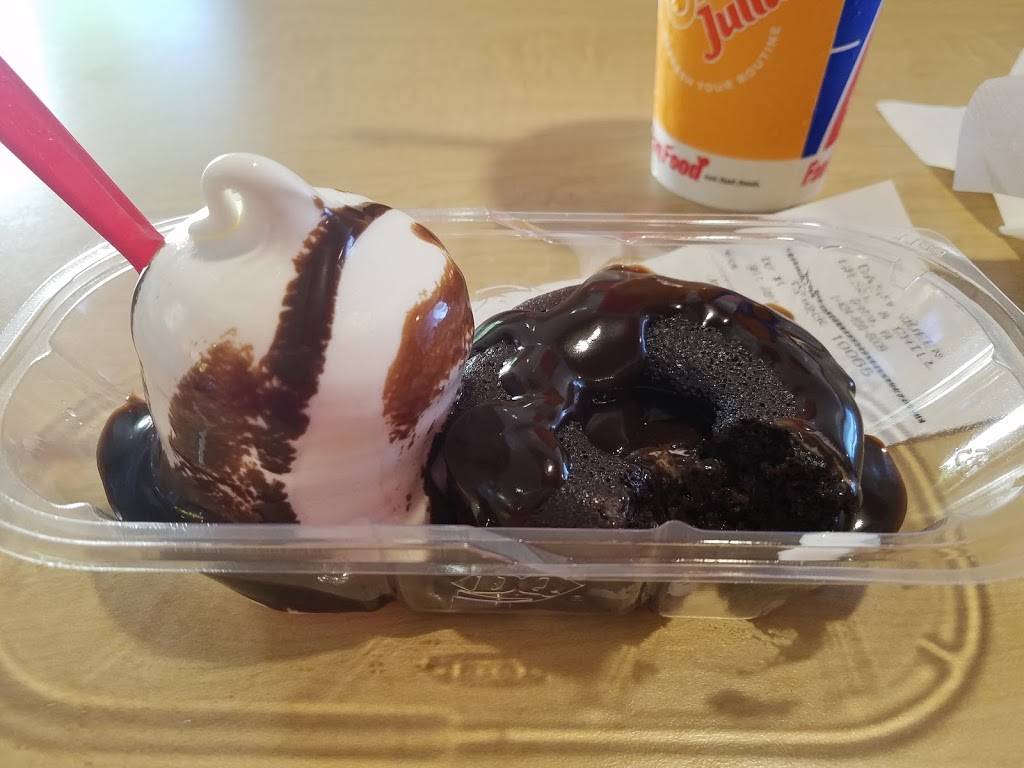 Dairy Queen Grill & Chill | restaurant | 1304 W Gretna Rd, Gretna, VA 24557, USA | 4346566009 OR +1 434-656-6009