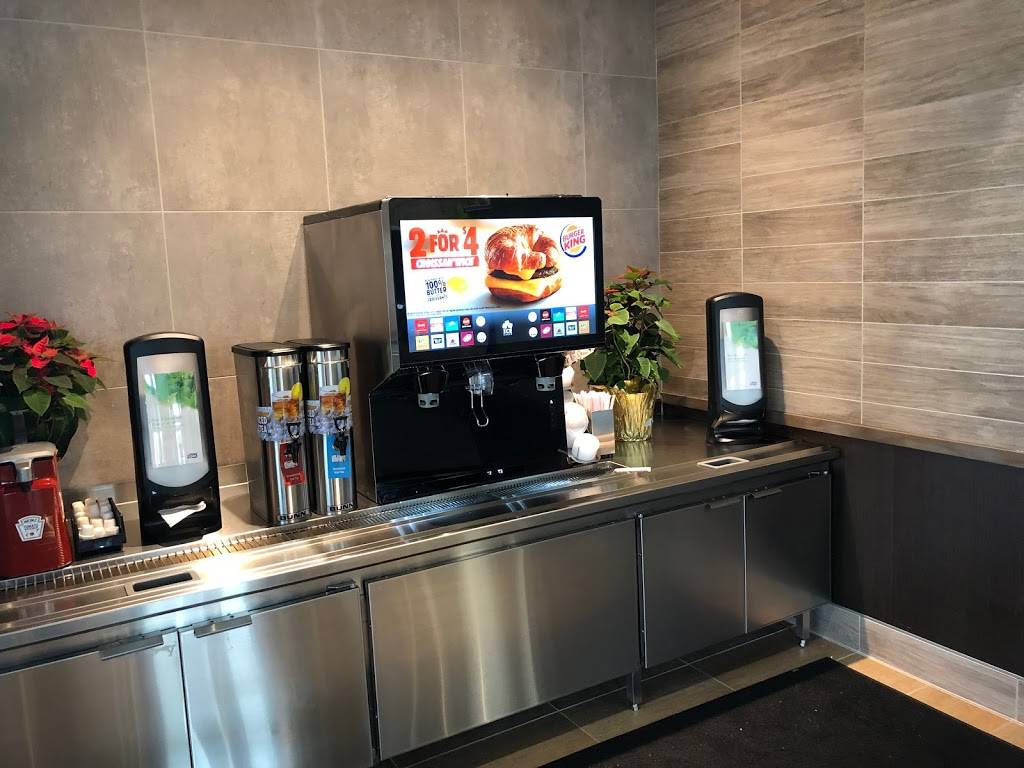 Burger King | restaurant | 2621 Santa Barbara Blvd, Cape Coral, FL 33914, USA | 2396736797 OR +1 239-673-6797