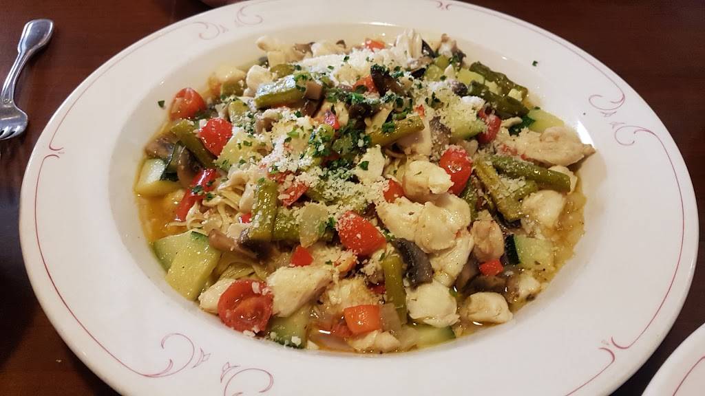 Pistones Italian Inn | restaurant | 6320 Arlington Blvd, Falls Church, VA 22042, USA | 7035331885 OR +1 703-533-1885