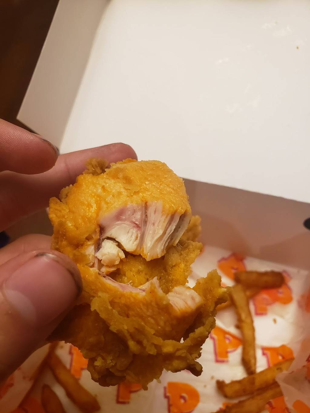 Popeyes Louisiana Kitchen | restaurant | 4235 Strandherd Dr Unit 1, Nepean, ON K2J 6E5, Canada | 6134406400 OR +1 613-440-6400