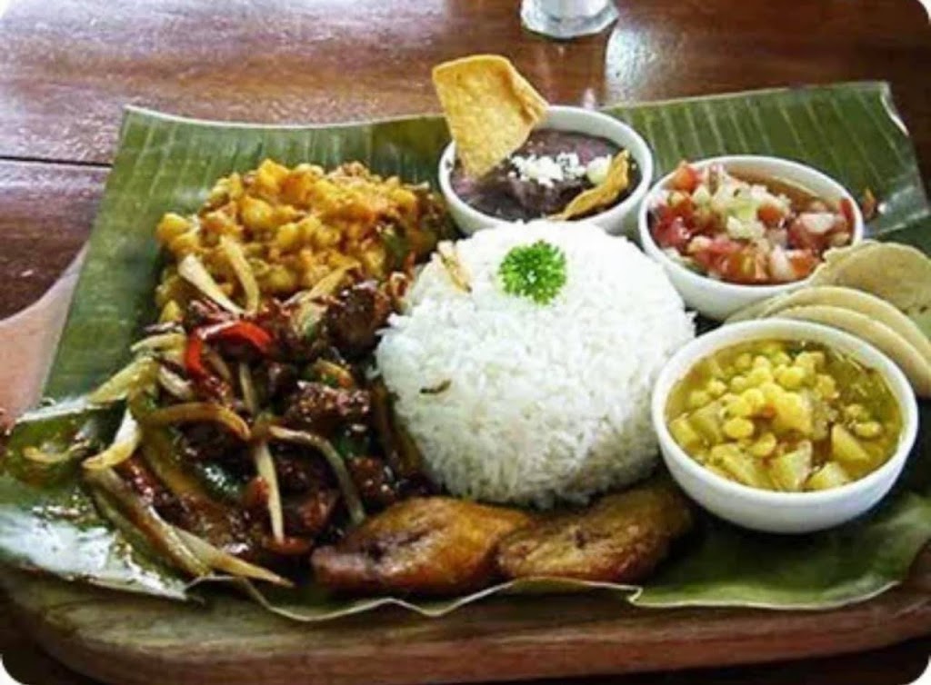 Delicias Yum Yum | restaurant | 605 S 2nd Ave, Dodge City, KS 67801, USA | 6203715500 OR +1 620-371-5500