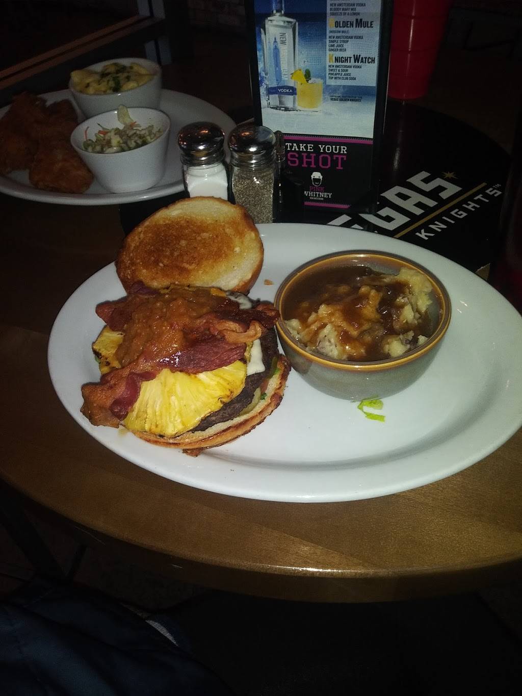 322 Pizza Bar | restaurant | 322 Fremont St, Las Vegas, NV 89101, USA | 7024635886 OR +1 702-463-5886