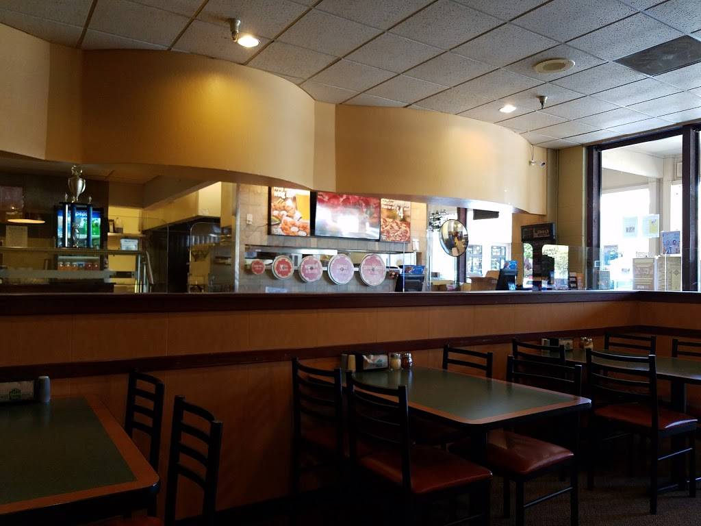 Round Table Pizza | meal delivery | 878 Southampton Rd, Benicia, CA 94510, USA | 7077467000 OR +1 707-746-7000