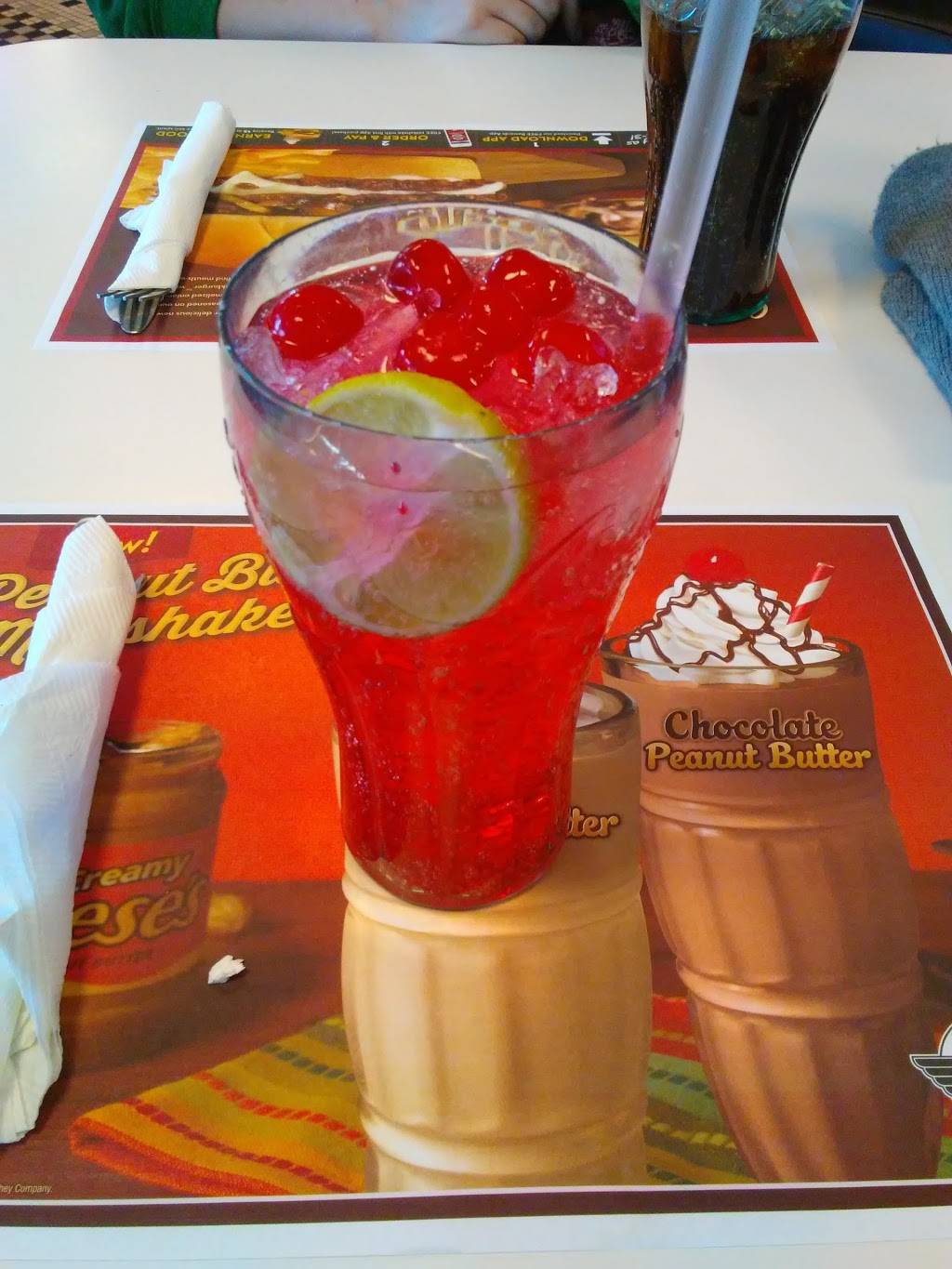 Steak n Shake | restaurant | 4501 S Emerson Ave, Indianapolis, IN 46203, USA | 3177862184 OR +1 317-786-2184