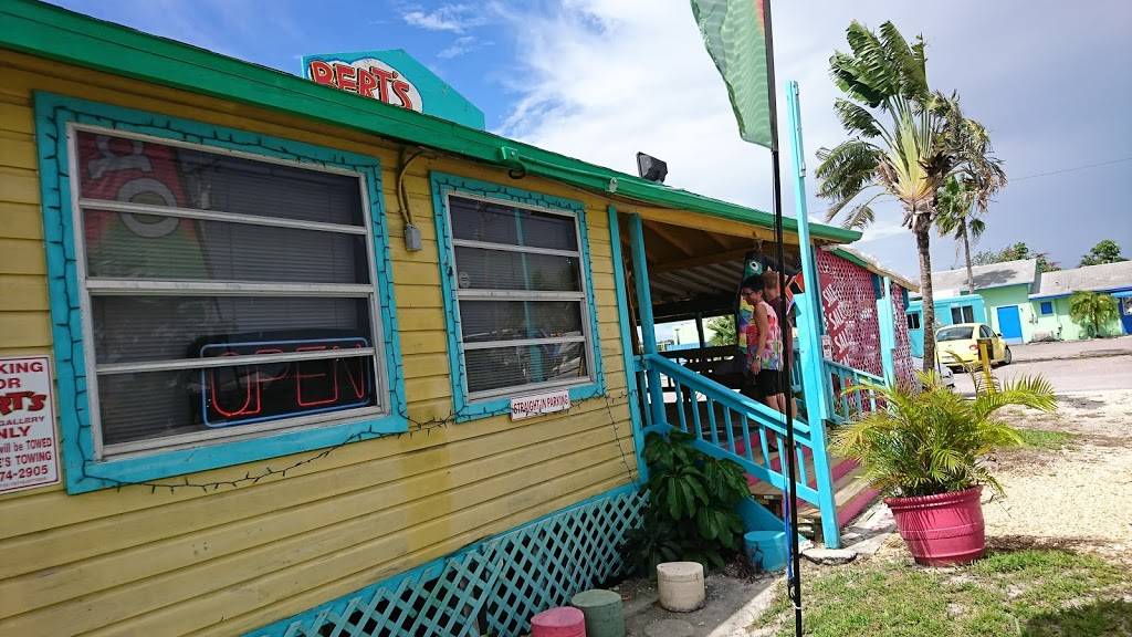 Berts Bar & Grill | restaurant | 4271 Pine Island Rd, Matlacha, FL 33993, USA | 2392823232 OR +1 239-282-3232