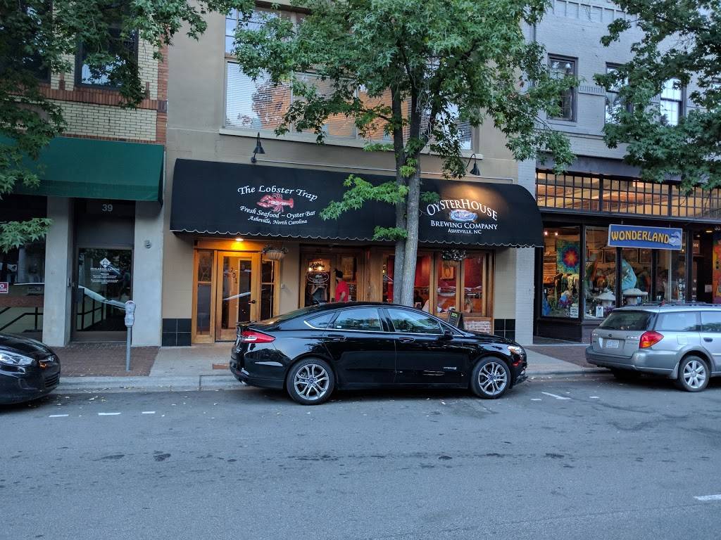 The Lobster Trap | restaurant | 35 Patton Ave, Asheville, NC 28801, USA | 8283500505 OR +1 828-350-0505