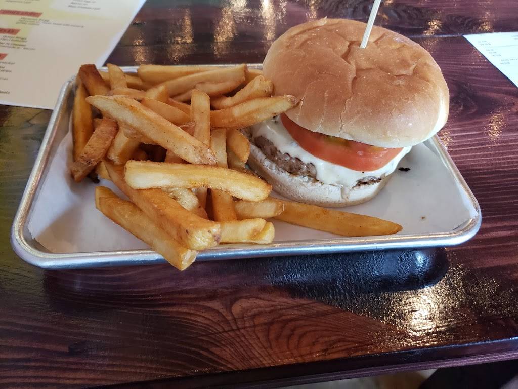 Macs Burgers | restaurant | 106 W Main St, Henderson, TX 75652, USA | 9037222193 OR +1 903-722-2193