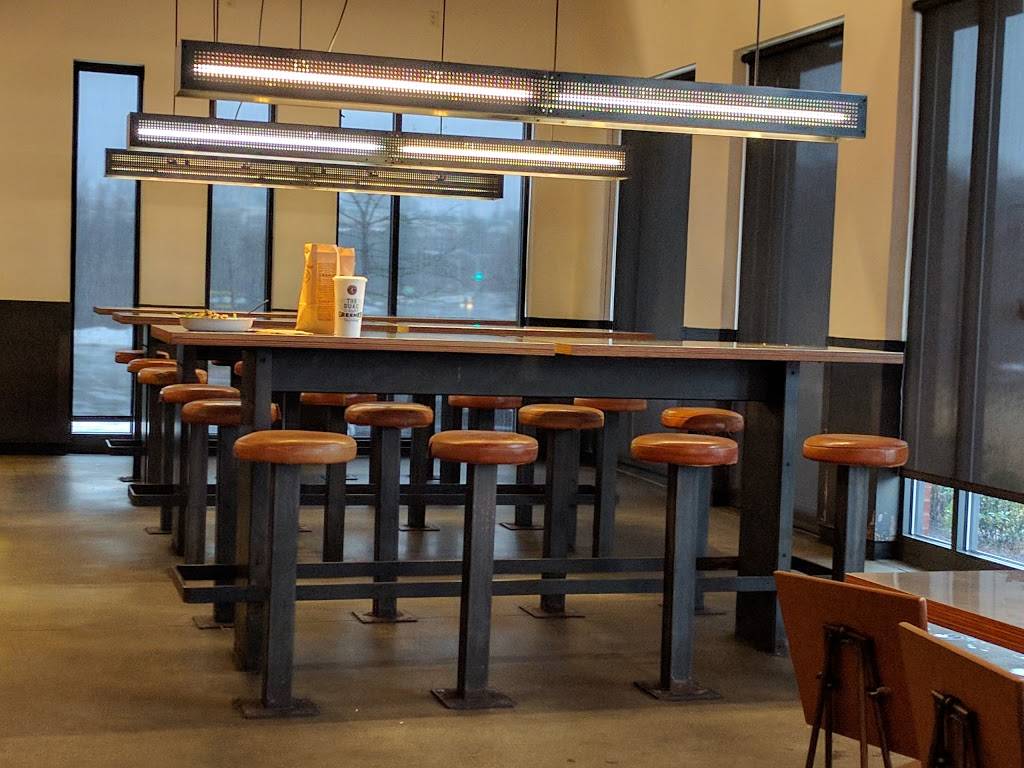 Chipotle Mexican Grill | restaurant | 48 Hale Rd, Manchester, CT 06042, USA | 8606440223 OR +1 860-644-0223