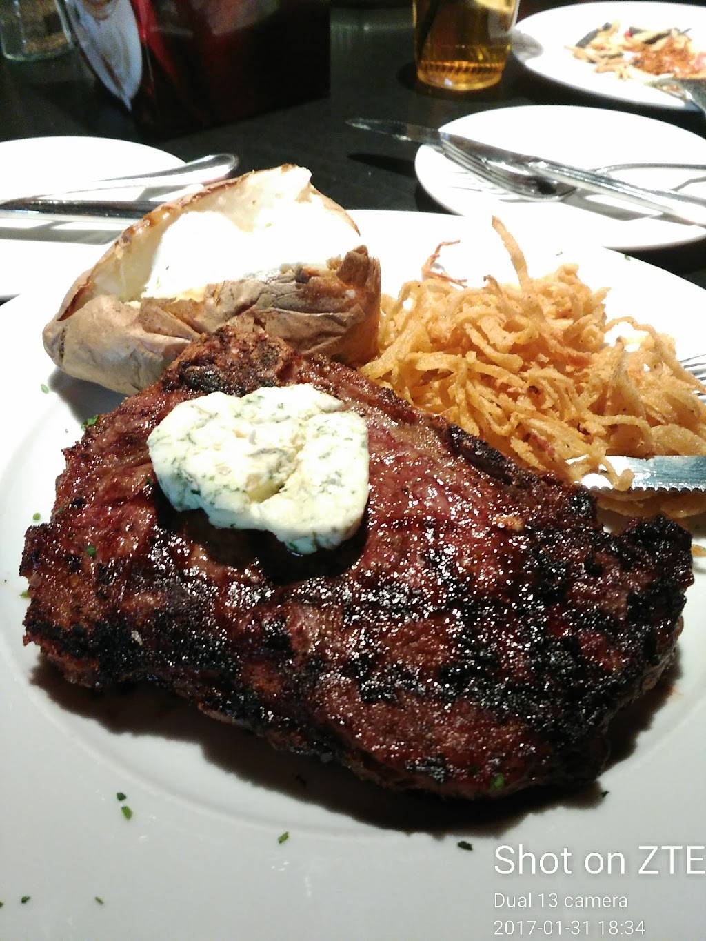 Charlie Browns Fresh Grill | restaurant | 522 Southern Blvd, Chatham Township, NJ 07928, USA | 9738221800 OR +1 973-822-1800