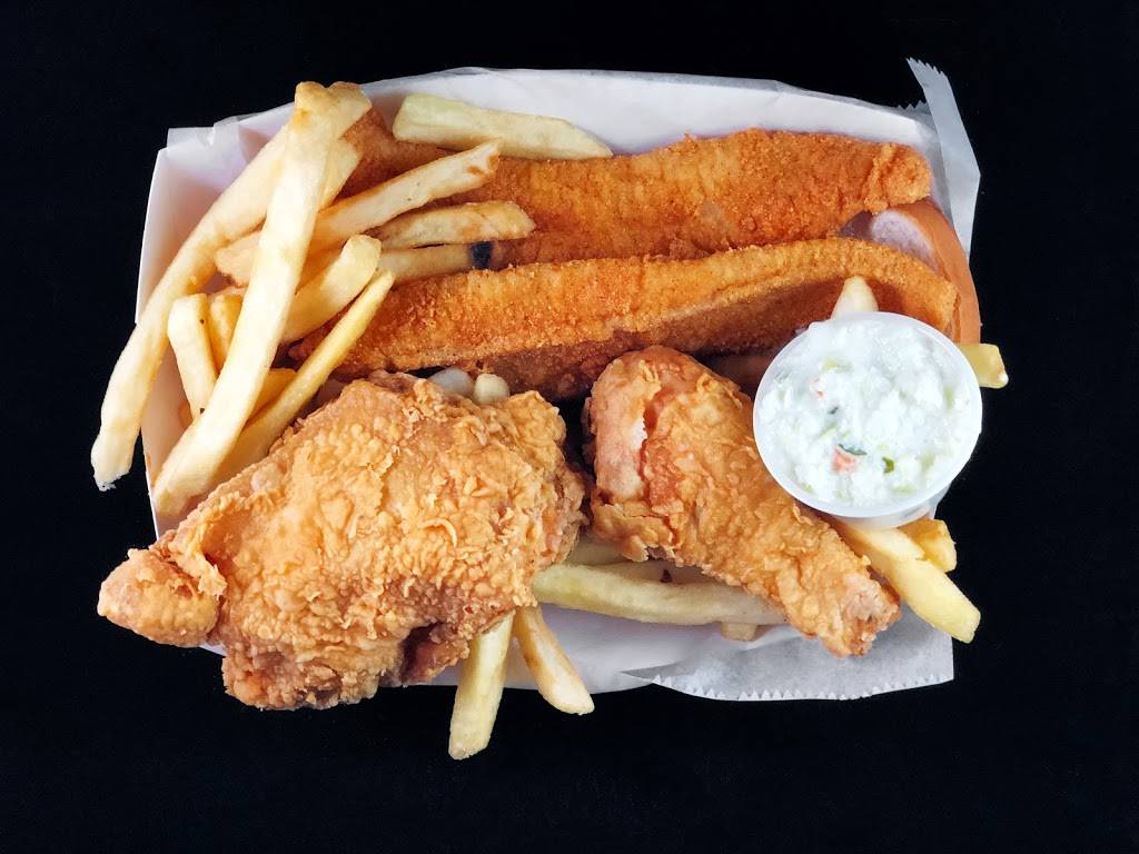 Harolds Shrimp & Chicken - Chicago | restaurant | 1421 W Taylor St, Chicago, IL 60607, USA | 3122852891 OR +1 312-285-2891