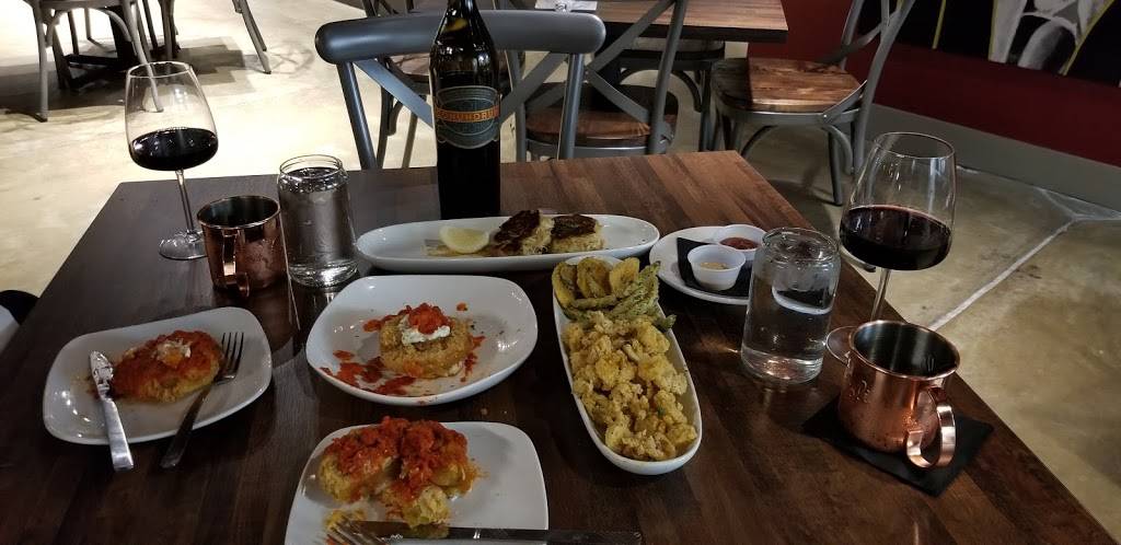 Soirée Steak & Oyster House | restaurant | 1512 E 18th St, Kansas City, MO 64108, USA | 8162145706 OR +1 816-214-5706