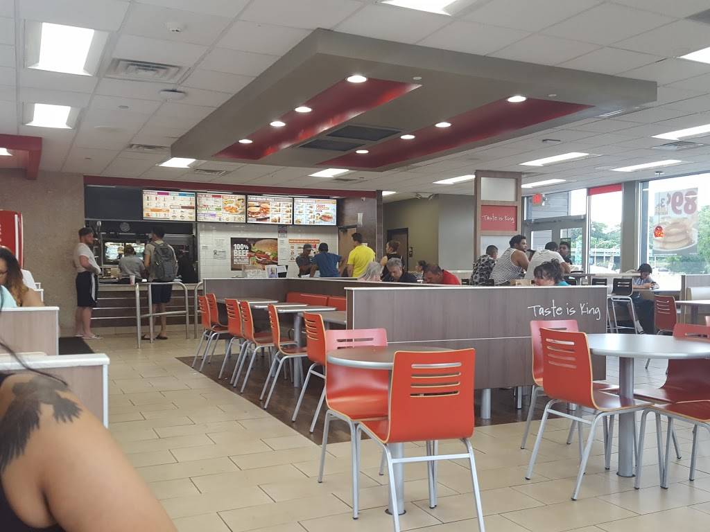 Burger King | restaurant | 826 Central Park Ave, Yonkers, NY 10704, USA | 9149696044 OR +1 914-969-6044