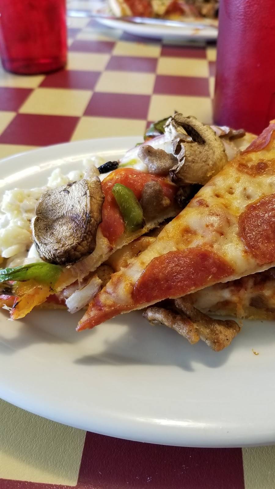 Pizza Hut | meal takeaway | 2386 Troy Rd, Edwardsville, IL 62025, USA | 6186561110 OR +1 618-656-1110