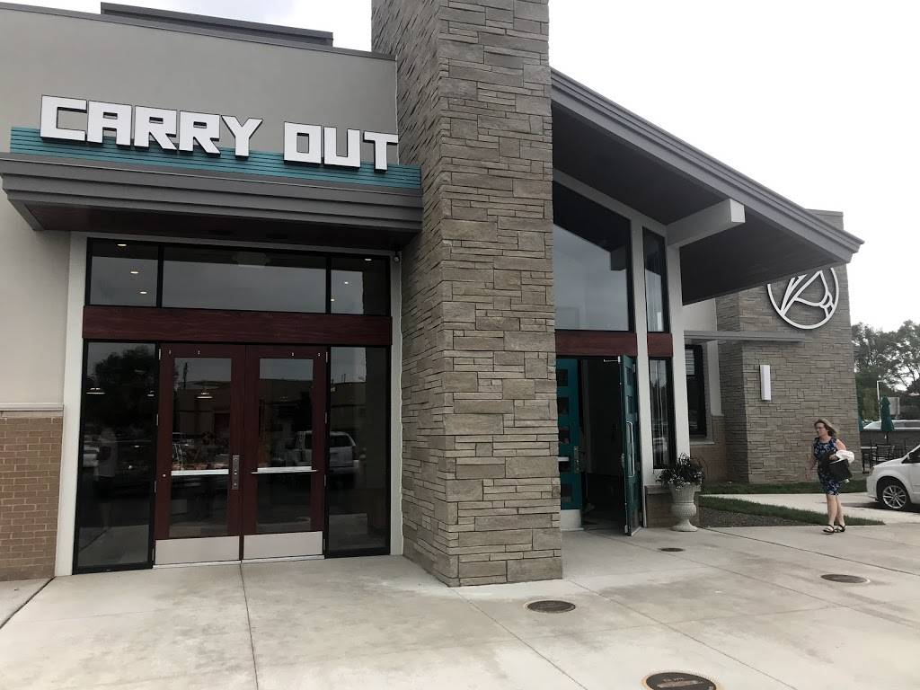 Highland House | restaurant | 2630 E Highland Rd, Highland Charter Twp, MI 48356, USA | 2488874161 OR +1 248-887-4161