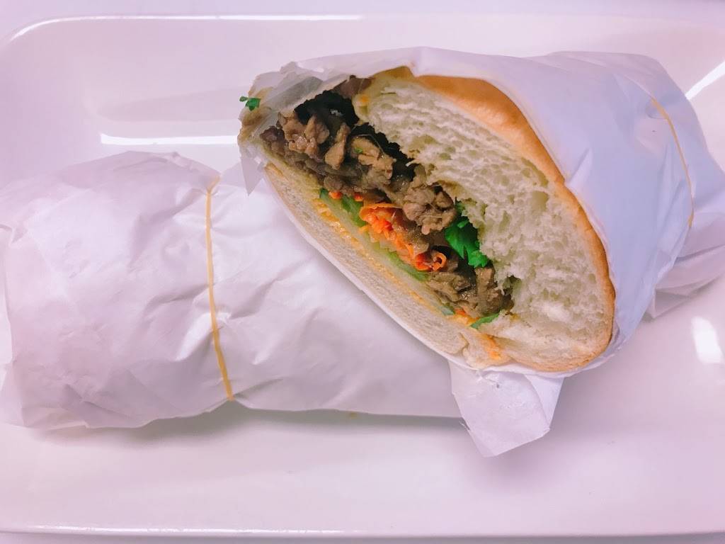 Pho VT | restaurant | 1906 Hillhurst Ave, Los Angeles, CA 90027, USA | 3234867767 OR +1 323-486-7767