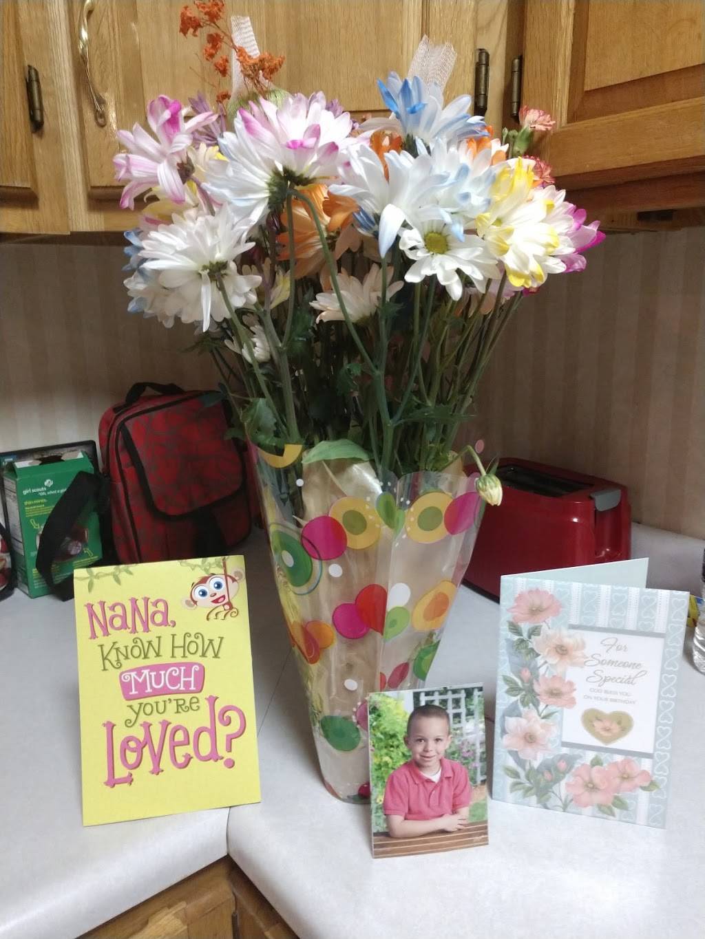 In/Out Pizza | restaurant | 1716 W Andrew Johnson Hwy, Morristown, TN 37814, USA | 4236160167 OR +1 423-616-0167